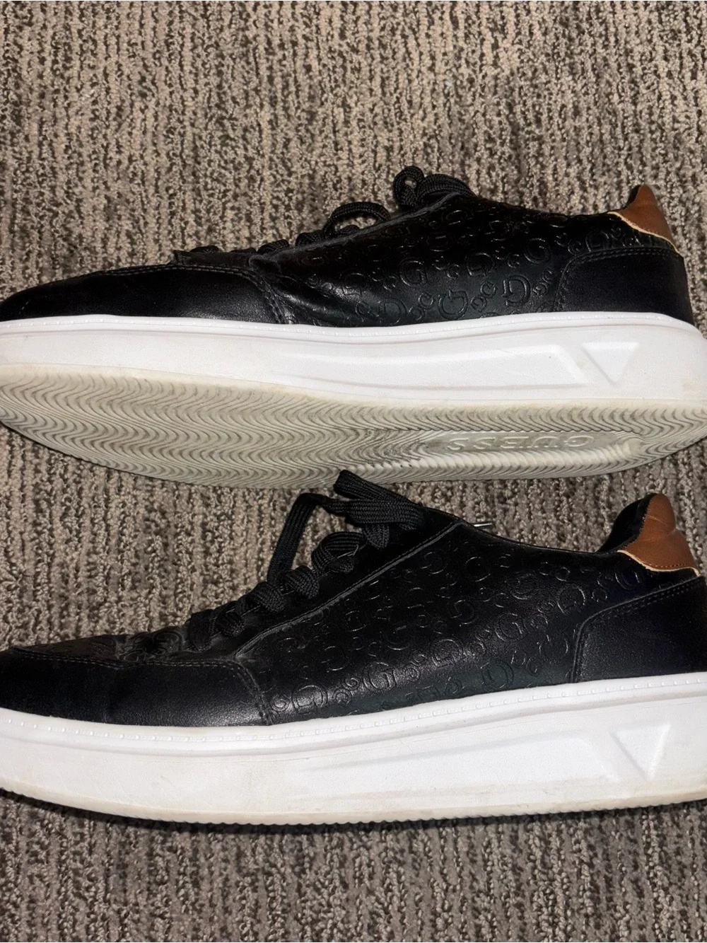 Guess stylish black